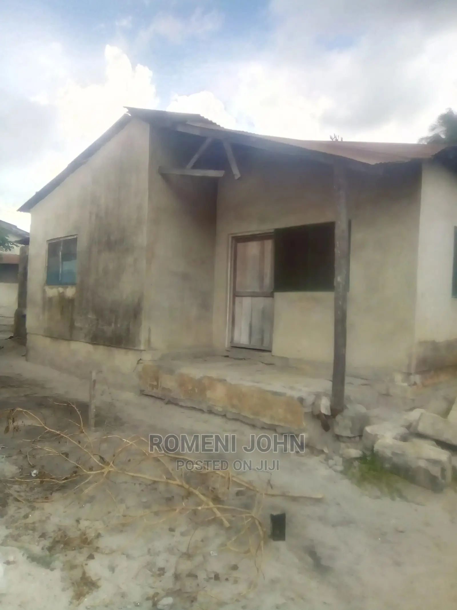 6bdrm Townhouse/Terrace in Tanzania Daressalaam for Sale