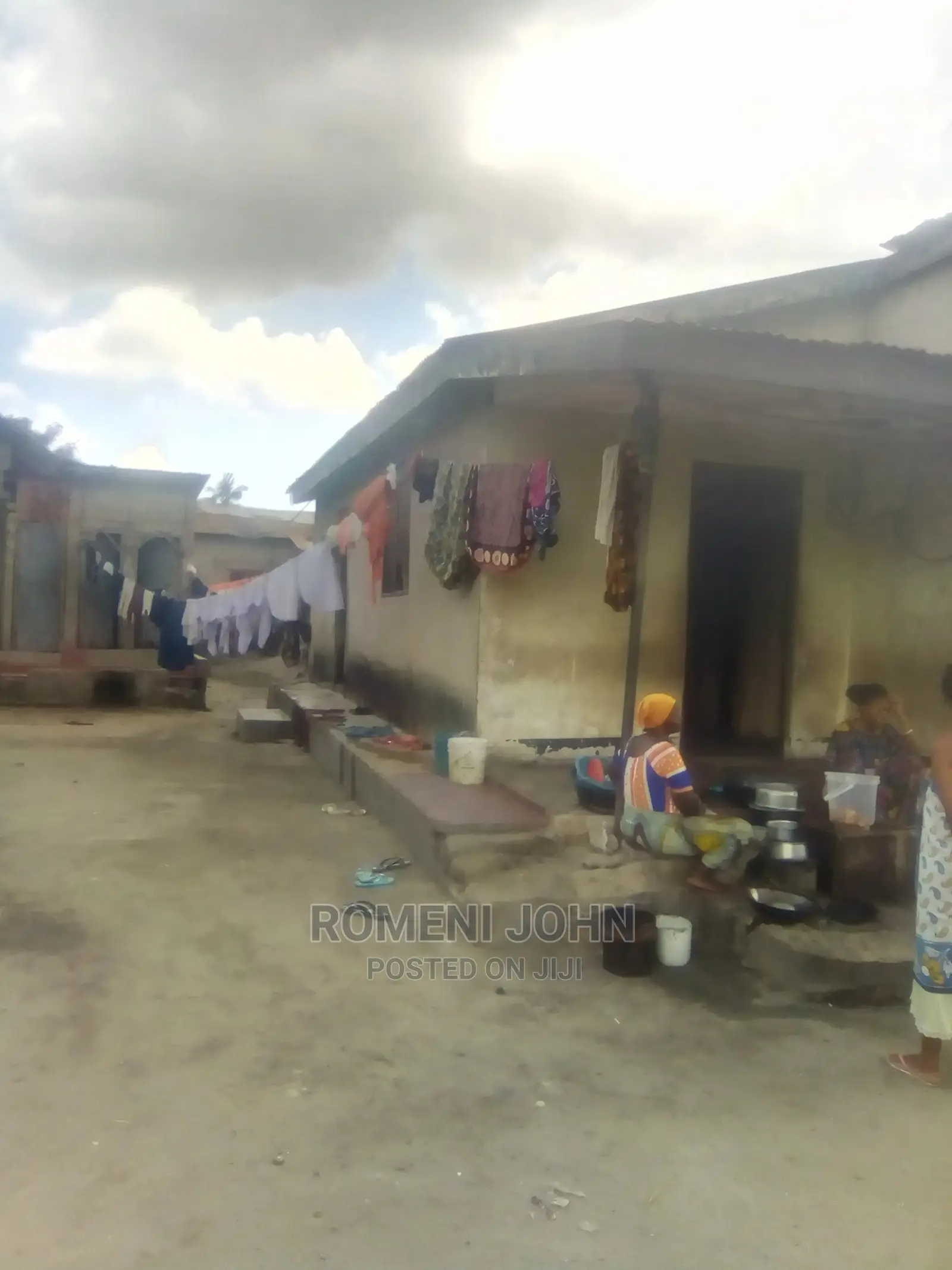 Furnished 4bdrm Townhouse/Terrace in Tanzania Daressalaam for Sale