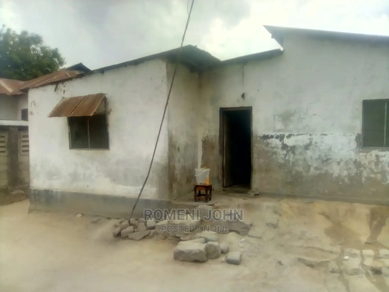 8bdrm Townhouse/Terrace in Tanzania Daressalaam for Sale