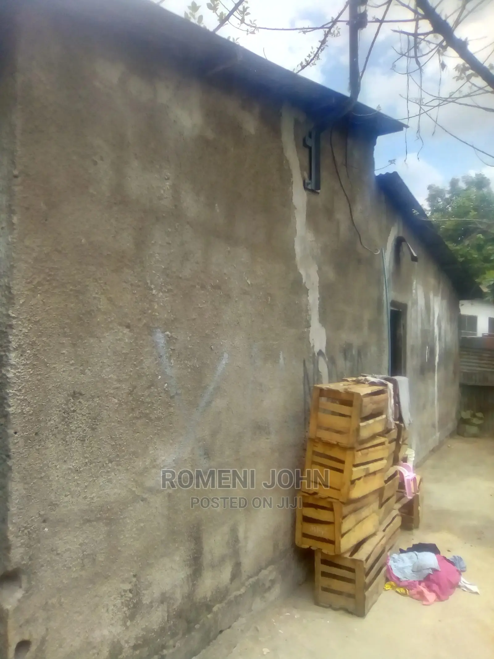 8bdrm Townhouse/Terrace in Tanzania Daressalaam for Sale