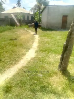 Furnished 8bdrm Townhouse/Terrace in Tanzania Daressalaam for Sale