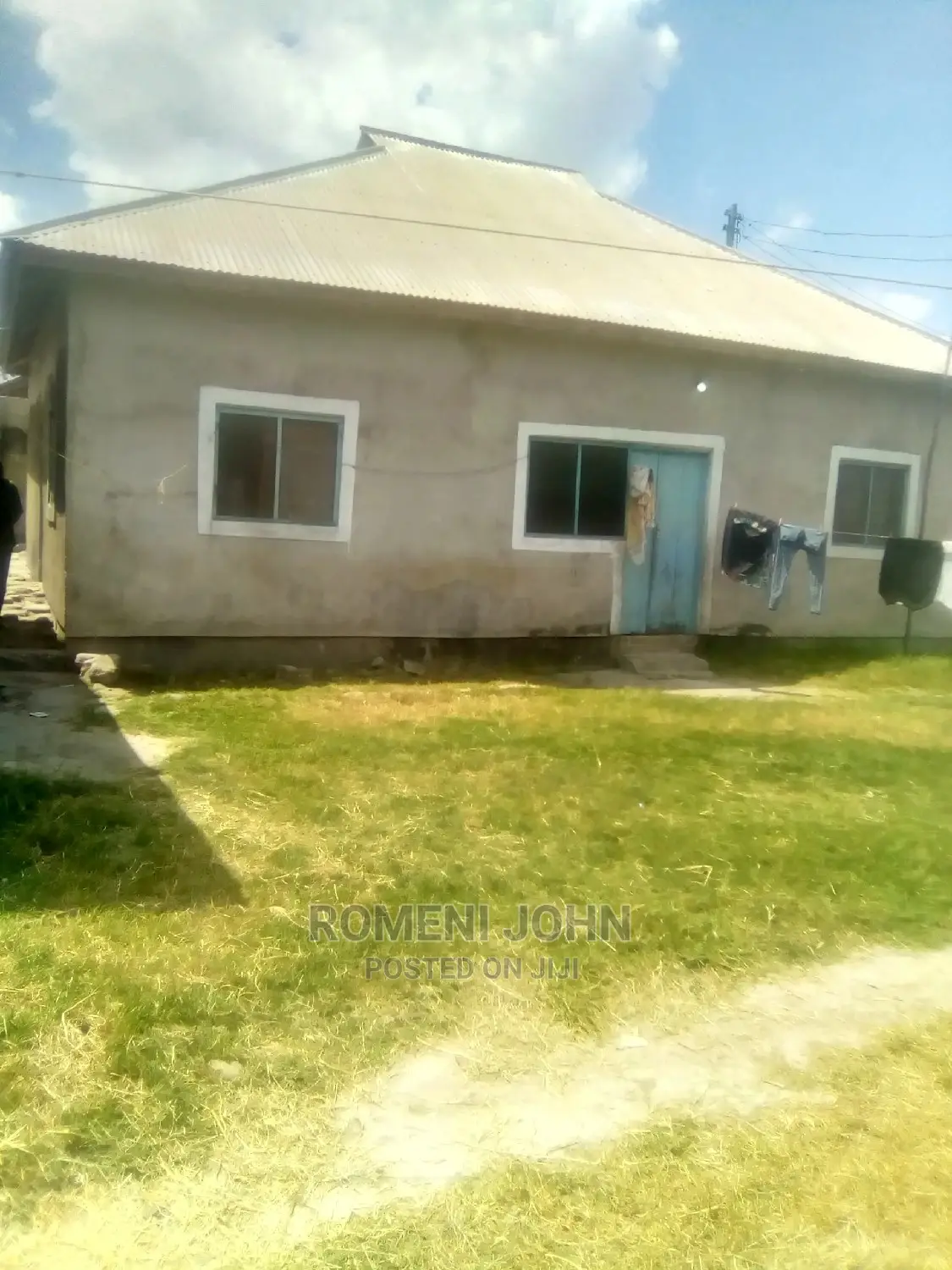 Furnished 8bdrm Townhouse/Terrace in Tanzania Daressalaam for Sale