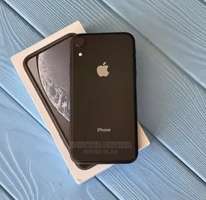 New Apple iPhone XR 64 GB Black