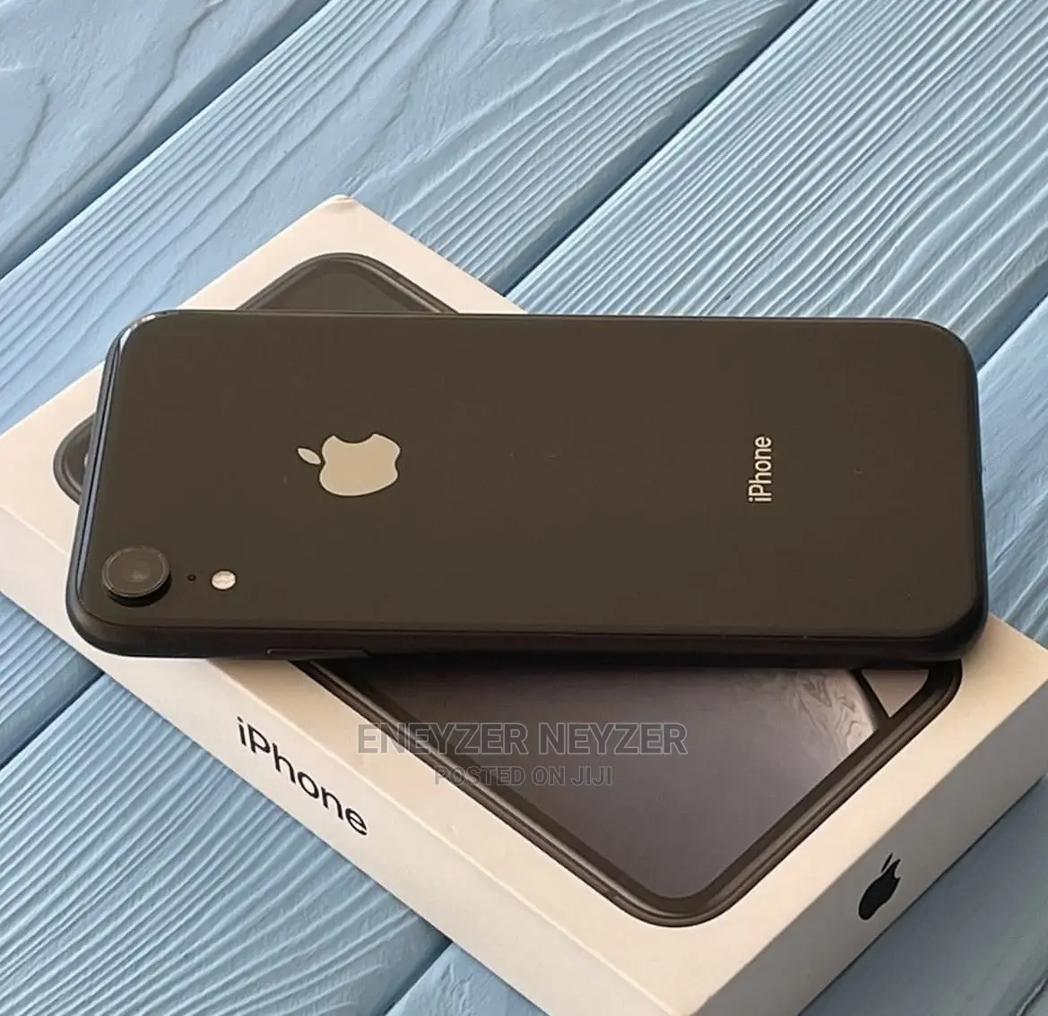 New Apple iPhone XR 64 GB Black