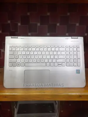 Laptop HP Envy X360 15t 8GB Intel Core I5 HDD 500GB