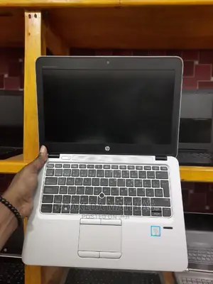 Laptop HP EliteBook 820 G3 8GB Intel Core I5 SSD 256GB