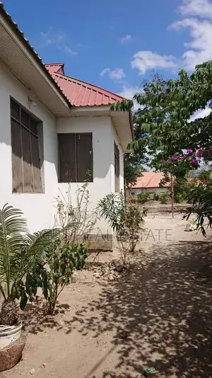 3bdrm House in Kibamba Kwa Mangi, Kinondoni for Sale