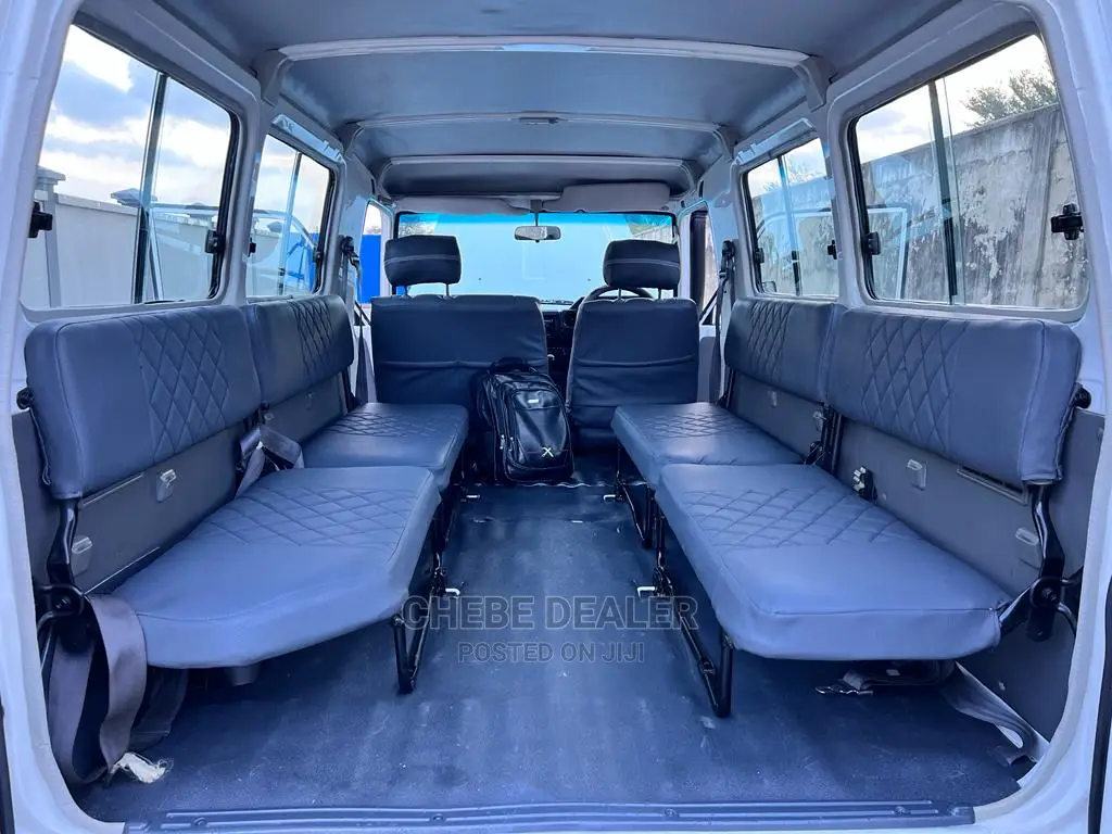 Toyota Land Cruiser 100 4.2 TD 2005 White