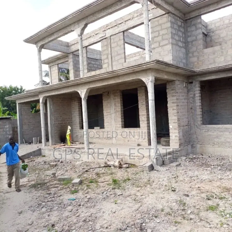 8bdrm House in Mbagala Mbande, Temeke for Sale