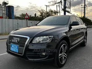 Audi Q5 2010 Black