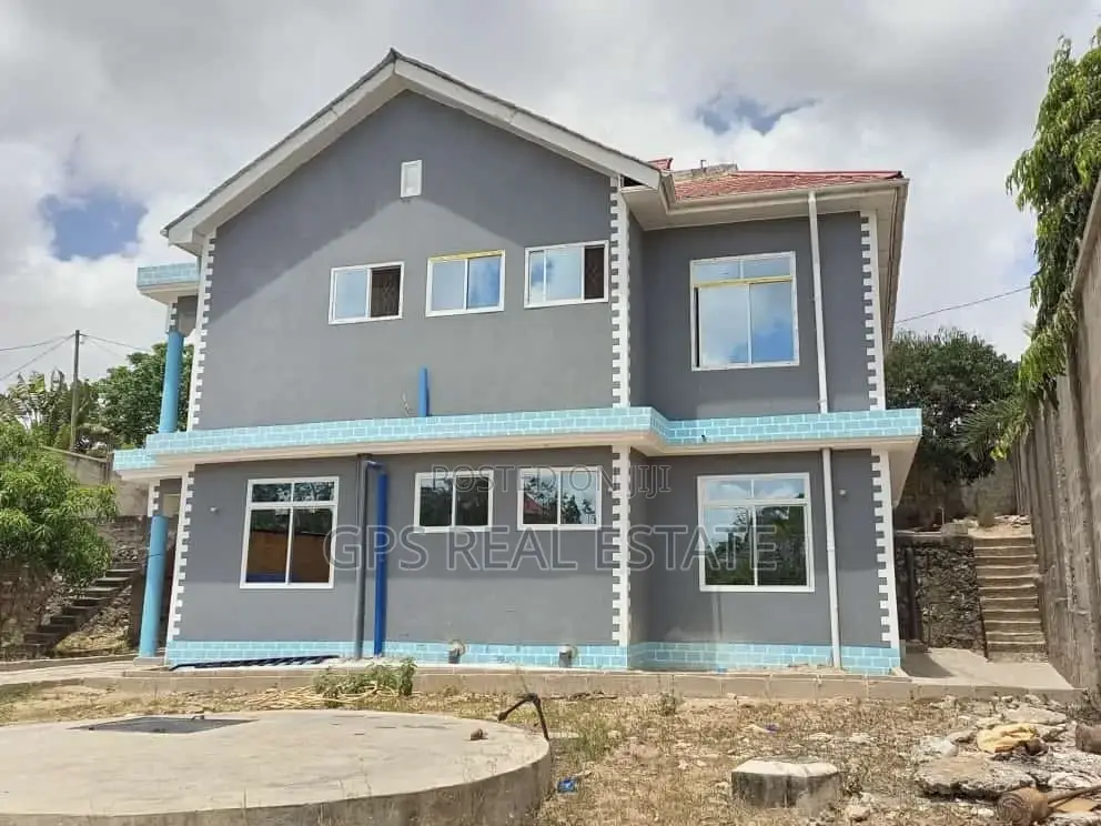 6bdrm House in Mbezi Mwisho, Kinondoni for Sale