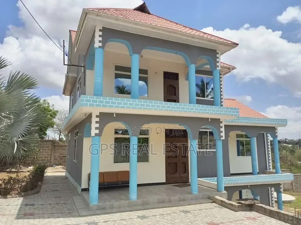 6bdrm House in Mbezi Mwisho, Kinondoni for Sale