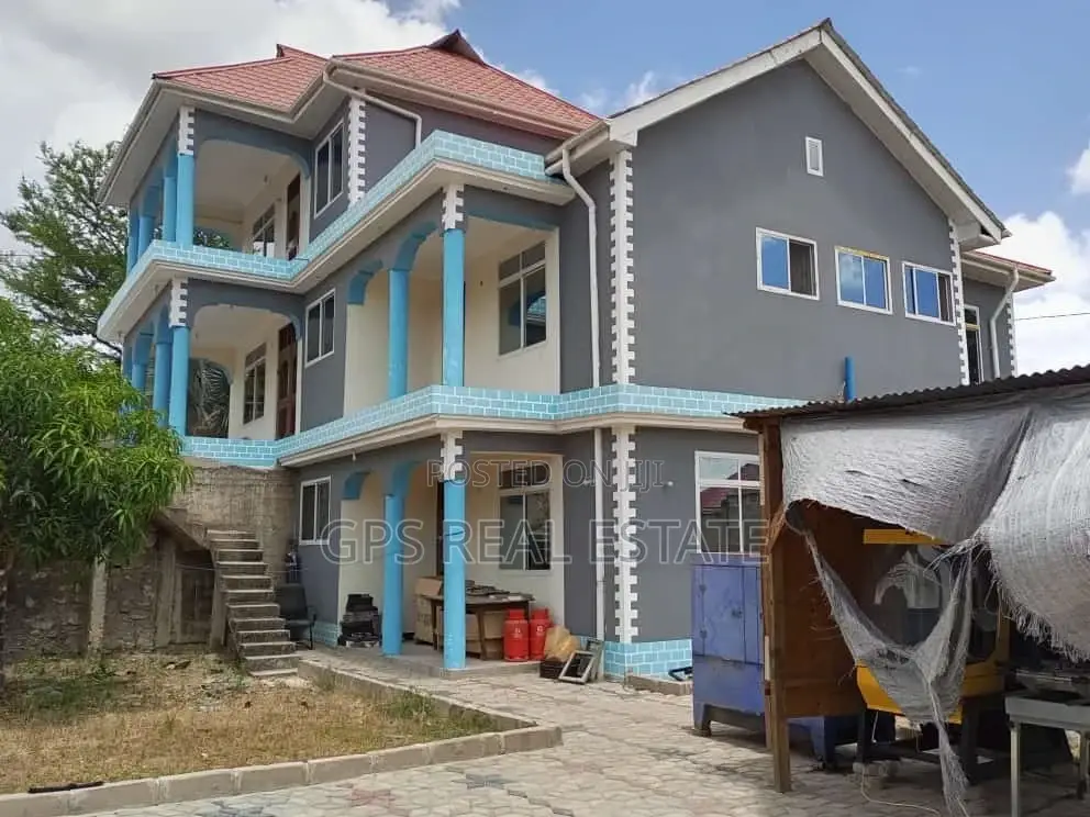 6bdrm House in Mbezi Mwisho, Kinondoni for Sale