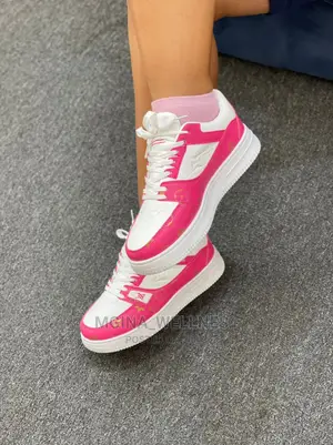 Pink Ladies Sneaker