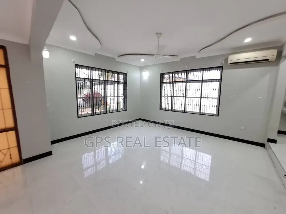 6bdrm House in Mbezi Mwisho, Kinondoni for Sale
