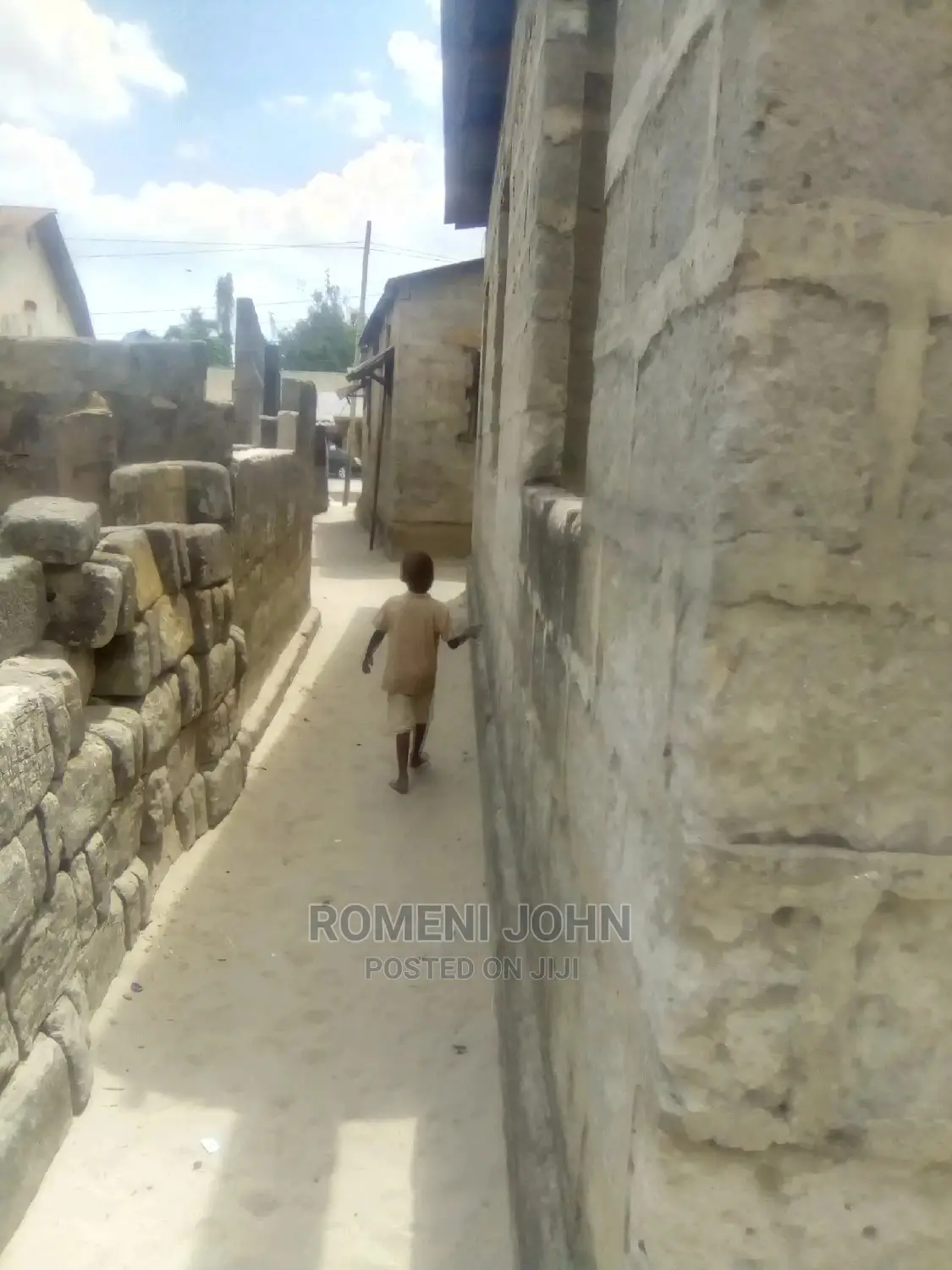 Furnished 10bdrm Townhouse/Terrace in Tanzania Daressalaam for Sale