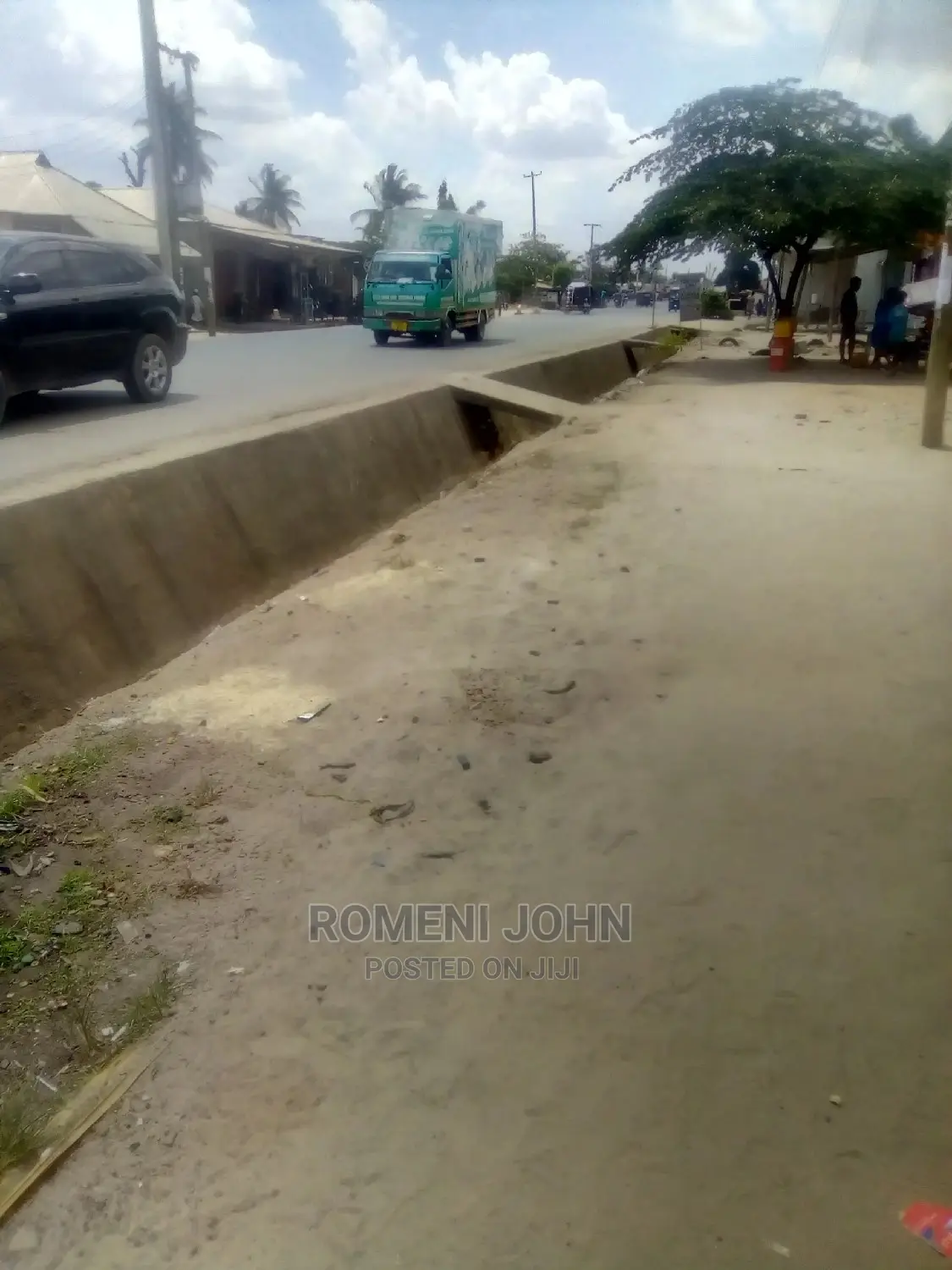 Furnished 10bdrm Townhouse/Terrace in Tanzania Daressalaam for Sale