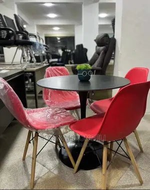 Coffee Table Full Ikiwa Na Viti Vyake