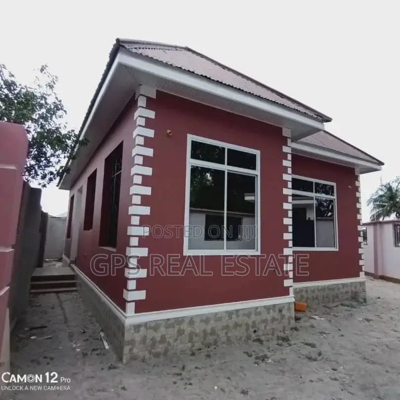 3bdrm House in Ukonga Kwa Mkoremba, Kinondoni for Sale
