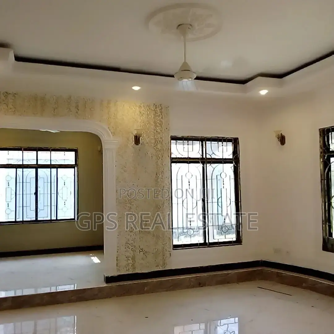3bdrm House in Kinyerezi, Kinondoni for Sale