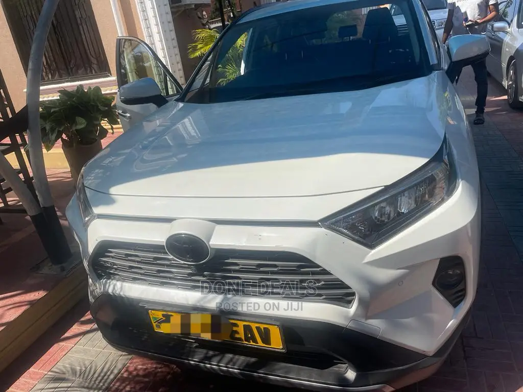 Toyota RAV4 2020 White