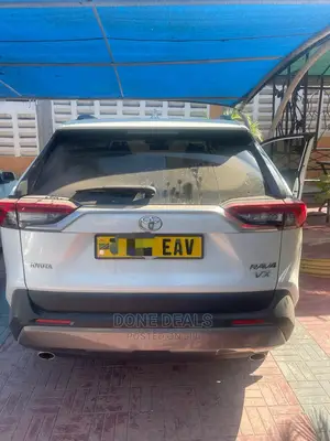 Toyota RAV4 2020 White