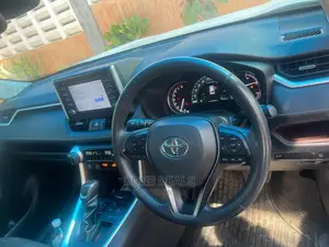 Toyota RAV4 2020 White
