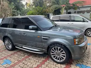 Land Rover Range Rover 2012 Gray