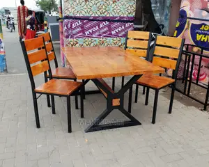 Dinner Table Nzuri Sana Simple
