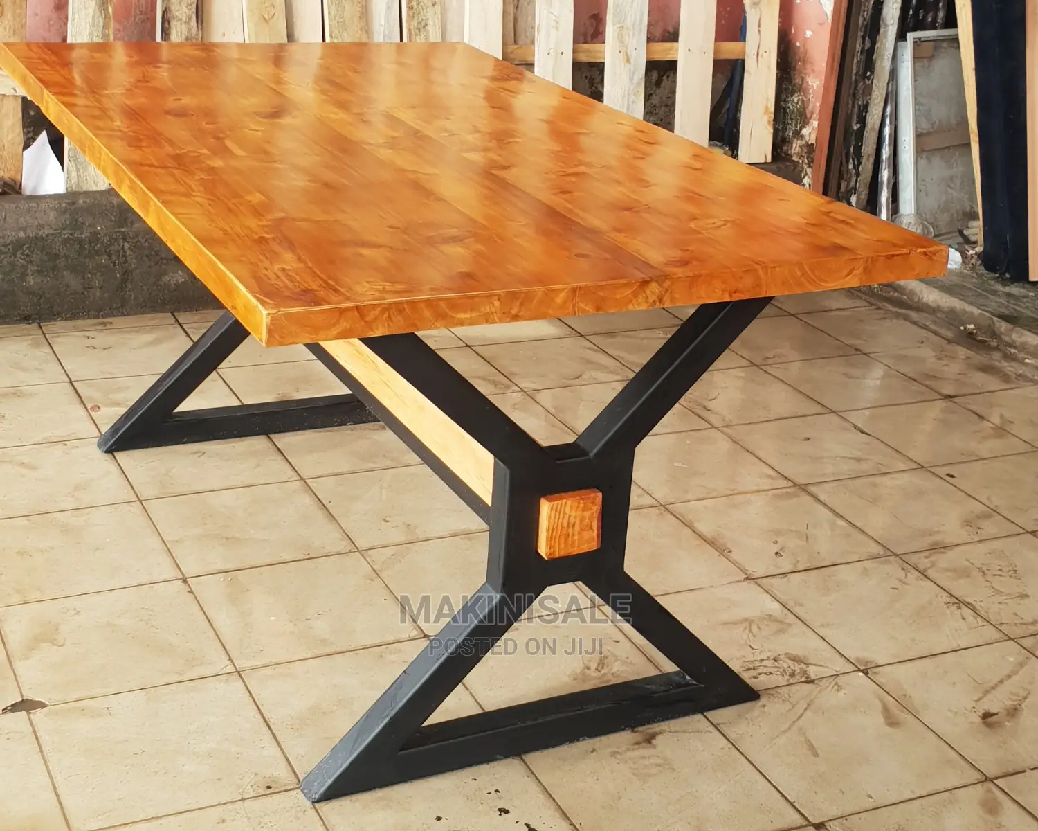 Dinner Table Nzuri Sana Alafu Simple Tupigie