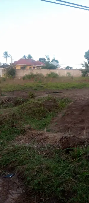 Qmt 1000 for Sale Loction Mbezi