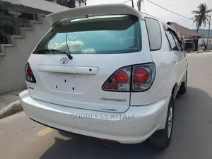 Toyota Harrier 2002 White