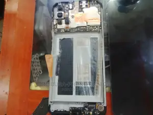 Redmi Note 5 (4G)Is in LCD Replacement