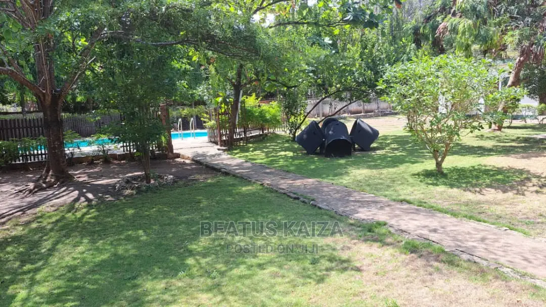 5bdrm Block of Flats in Masaki for Sale