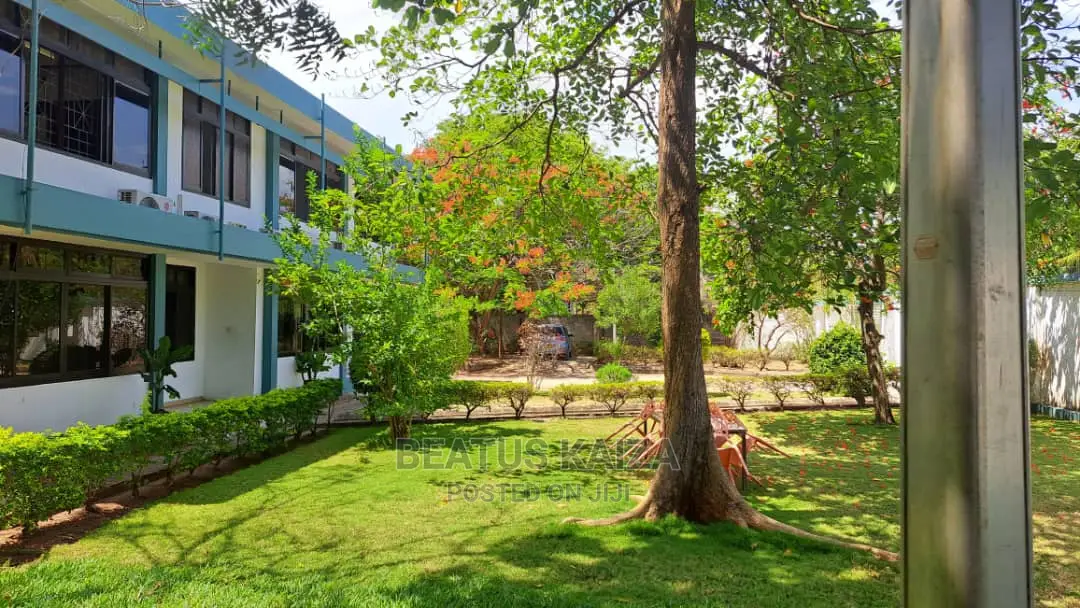 5bdrm Block of Flats in Masaki for Sale