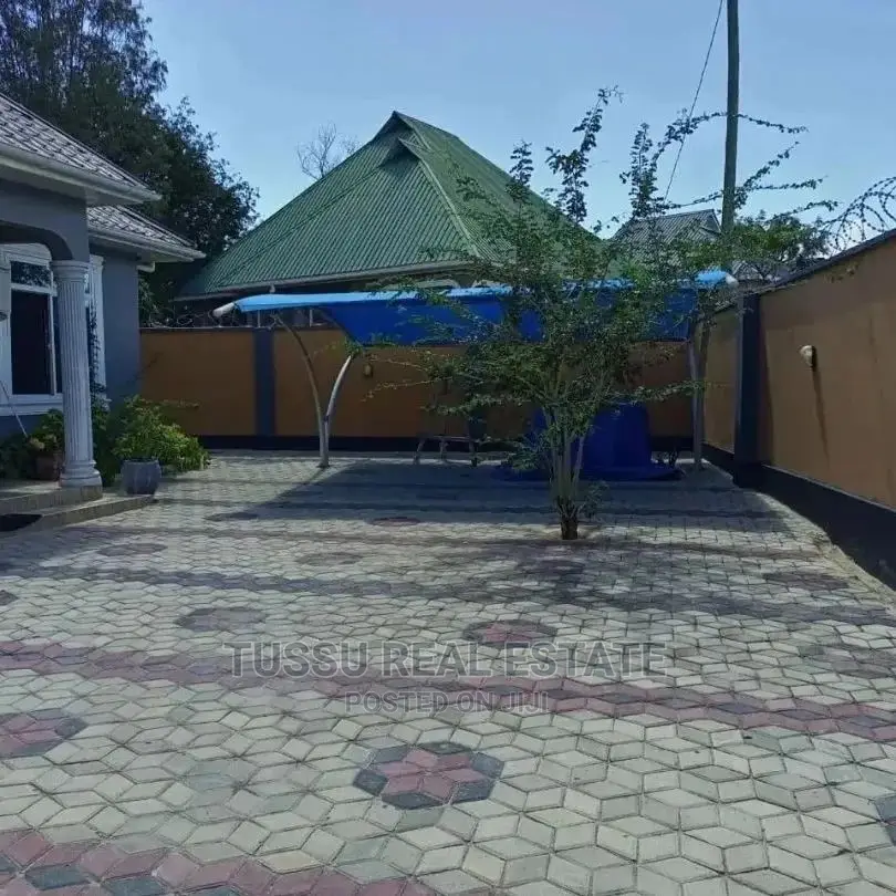 3bdrm House in Kinondoni for Sale