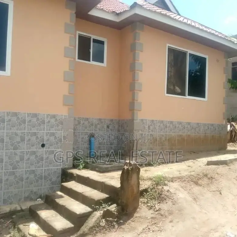 3bdrm House in Mbezi Louis, Kinondoni for Sale
