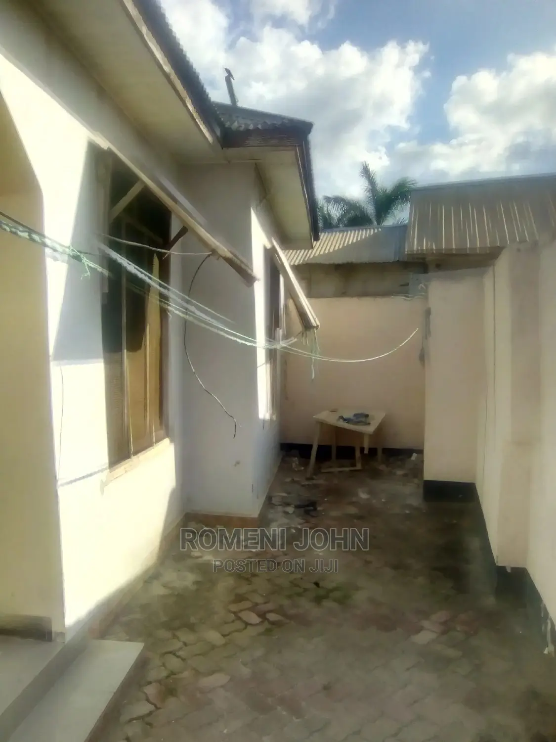 Furnished 3bdrm Townhouse/Terrace in Tanzania Daressalaam for Sale