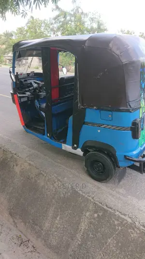 TVS HLX Plus ES 2021 Blue