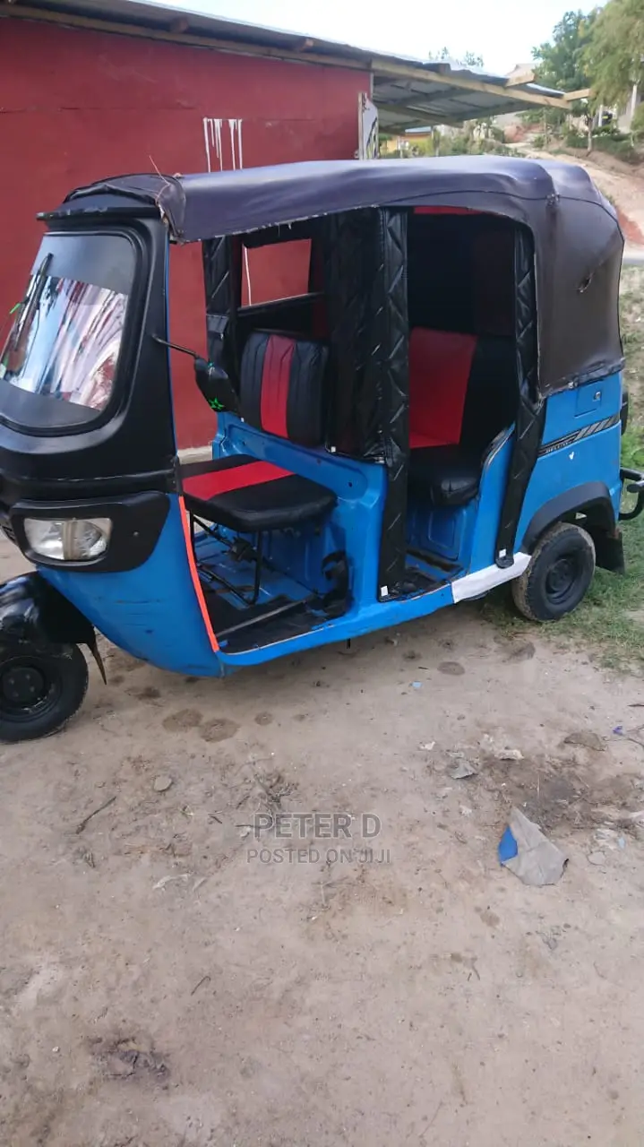 TVS HLX Plus ES 2021 Blue