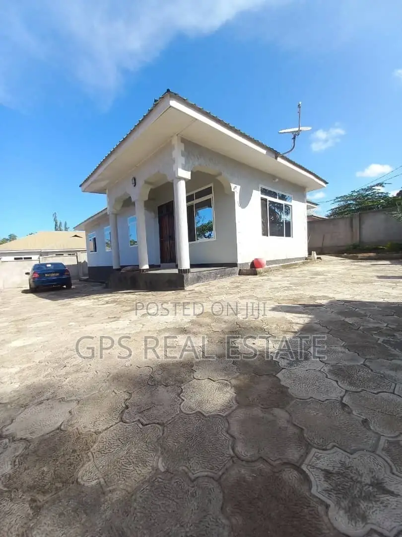 3bdrm House in Mbezi Msumi, Kinondoni for Sale