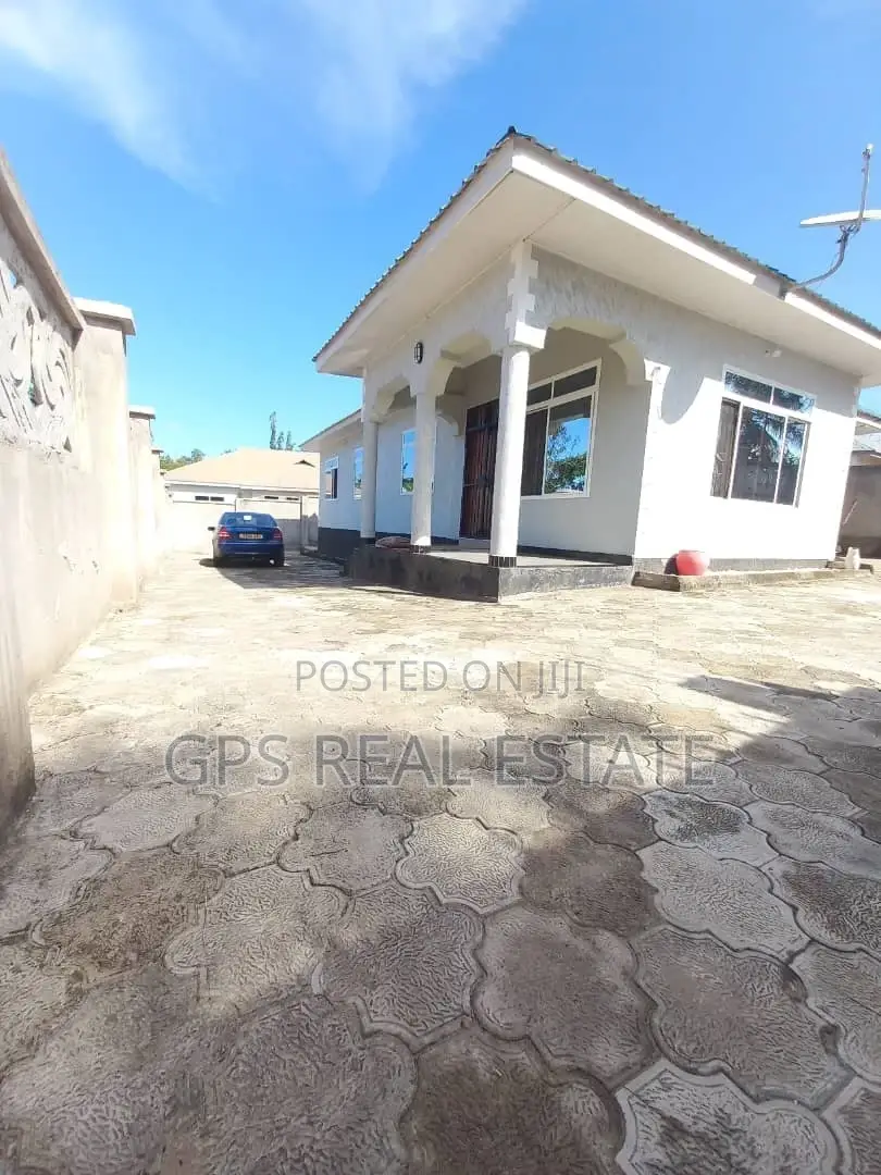 3bdrm House in Mbezi Msumi, Kinondoni for Sale