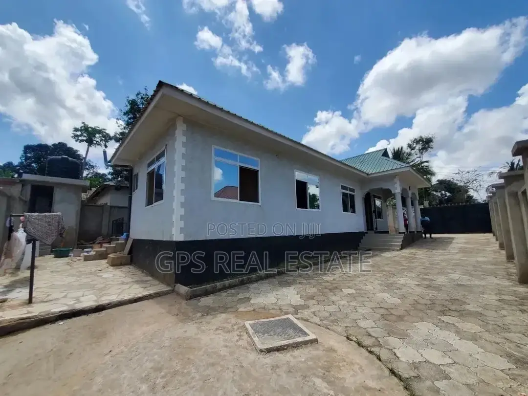 3bdrm House in Mbezi Msumi, Kinondoni for Sale