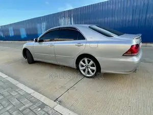 Toyota Crown 2006 Silver