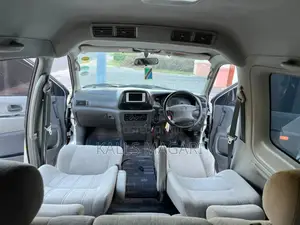 Toyota Noah 2001 Silver