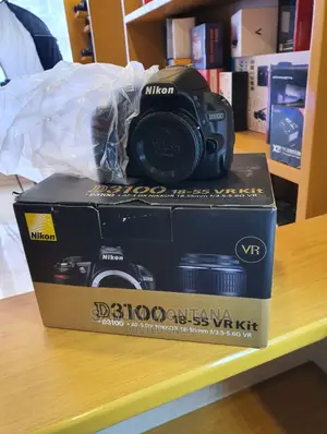 Nikon D3100 18-55mm