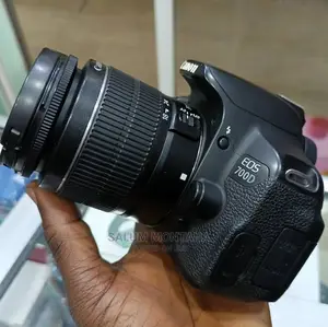 Canon 700D With Free Lens 18-55mm