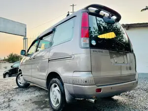 Toyota Noah 2001 Silver