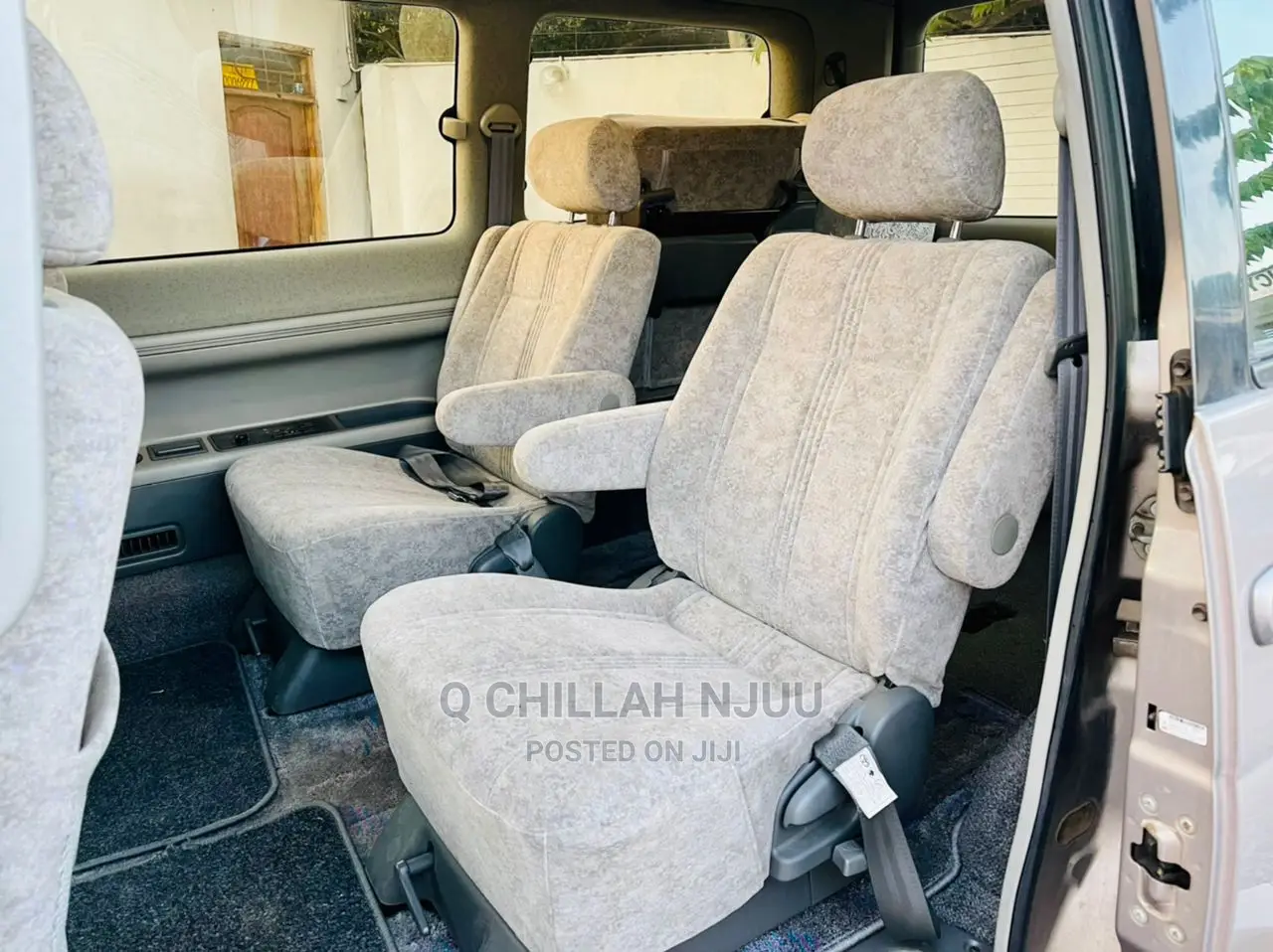 Toyota Noah 2001 Silver