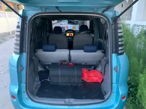 Toyota Sienta 1.5 AWD 2004 Blue